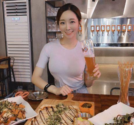 娱乐吃瓜酱穿搭视频,时尚与潮流的完美融合